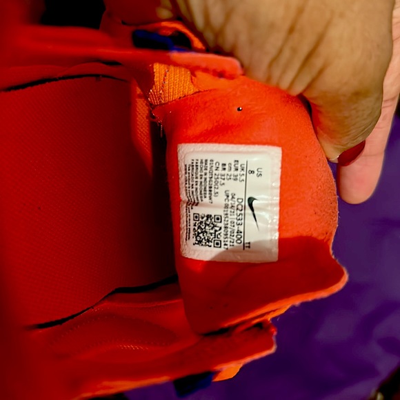 Nike - Picture 8 of 8